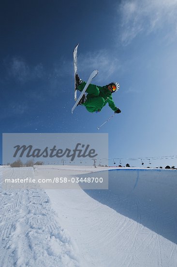 Inverted Skier