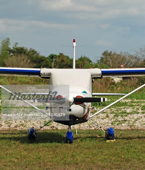 cessna front view