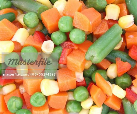  - 400-05274398em-Colorful-mix-of-cooked-vegetable---pea--corn--carrot-and-green-bean