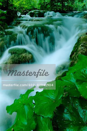 The+waterfalls+of+plitvice+lakes+croatia