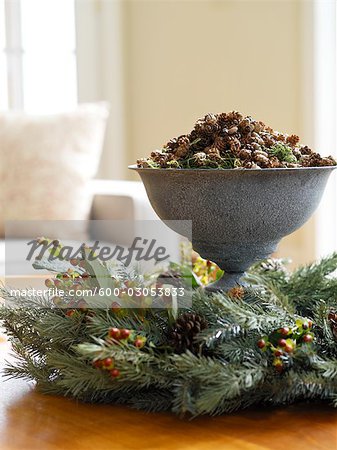  - 600-03053833em-Pinecones-in-Bowl-with-Wreath-on-Table