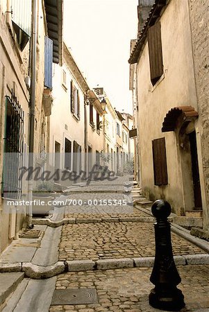  - 700-00155345em-Cobblestone-Street-Provence--France---