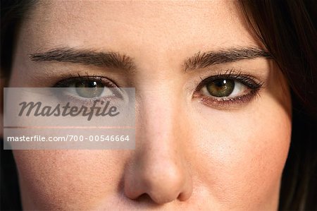  - 700-00546664em-Close-Up-of-Woman-s-Eyes---