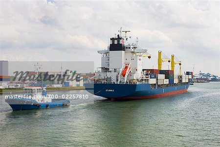  - 700-02257810em-Tugboat-Pulling-Barge--Rotterdam--Netherlands