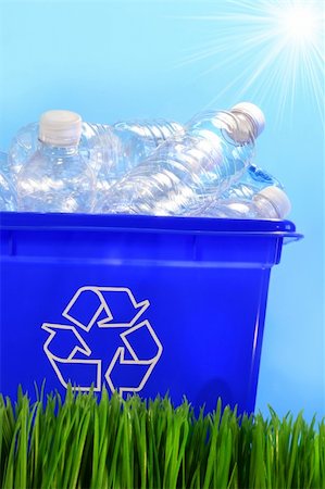 simsearch:400-04917651,k - Bottles in recycling container bin in the grass Stock Photo - Budget Royalty-Free & Subscription, Code: 400-04015667