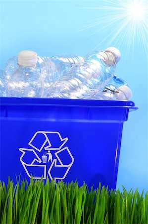 simsearch:400-04917651,k - Bottles in recycling container bin in the grass Stock Photo - Budget Royalty-Free & Subscription, Code: 400-04015668