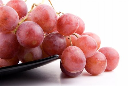 simsearch:846-03166143,k - branch of grape isolated on white background Stock Photo - Budget Royalty-Free & Subscription, Code: 400-04017200