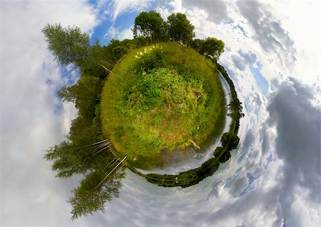 simsearch:400-04312382,k - Environment protection concept and life metaphoric image. Sphere view of meadow, river, and forest Foto de stock - Super Valor sin royalties y Suscripción, Código: 400-04013942