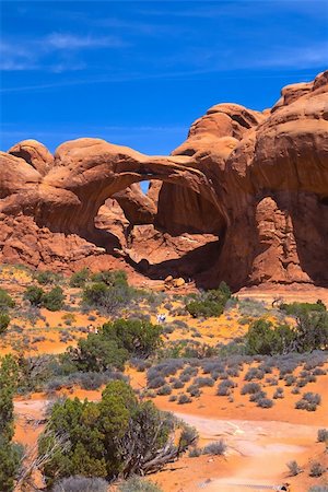 Arches National Park preserves over 2,000 natural sandstone arches, including the world-famous Delicate Arch, in addition to a variety of unique geological resources and formations. Stock Photo - Budget Royalty-Free & Subscription, Code: 400-04020708