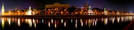 simsearch:400-06924255,k - Panorama of night Moscow Kremlin and it reflection in Mosvow river Stock Photo - Budget Royalty-Free & Subscription, Code: 400-04032730