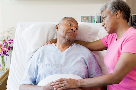 simsearch:700-02121243,k - Senior Couple Looking Serious In Hospital Stock Photo - Budget Royalty-Free & Subscription, Code: 400-04050925