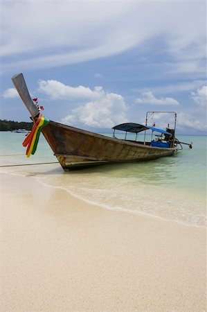 simsearch:400-04418173,k - Longtail boat in bright blue water, Koh Poda, Krabi Province, Thailand Stock Photo - Budget Royalty-Free & Subscription, Code: 400-04065346