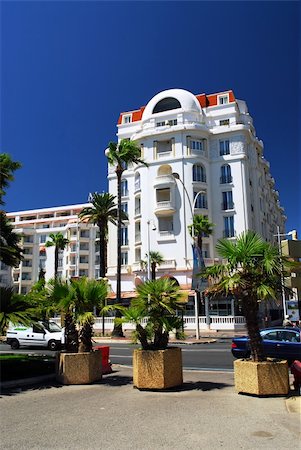 Luxury hotel on Croisette promenade in Cannes, France Stock Photo - Budget Royalty-Free & Subscription, Code: 400-04061276