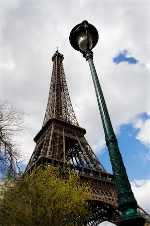 simsearch:400-08403714,k - Street lamp near Eiffel tower in Paris, France Stock Photo - Budget Royalty-Free & Subscription, Code: 400-04063472