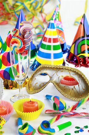 simsearch:400-04664354,k - Party accessories for New Year Eve, birthday party or carnival Foto de stock - Super Valor sin royalties y Suscripción, Código: 400-04063930