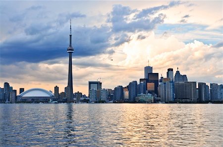 Scenic view at Toronto city waterfront skyline at sunset Stock Photo - Budget Royalty-Free & Subscription, Code: 400-04093787