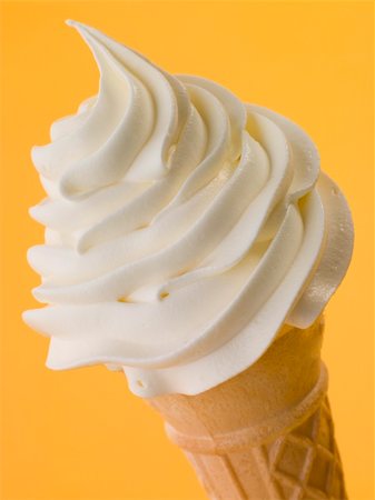 food and fast food - Soft Whipped Ice Cream In A Wafer Cone Photographie de stock - Aubaine LD & Abonnement, Code: 400-04105951