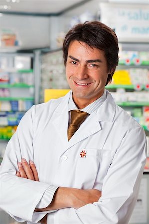 simsearch:400-04106195,k - portrait of mid adult pharmacist looking at camera Stock Photo - Budget Royalty-Free & Subscription, Code: 400-04106187