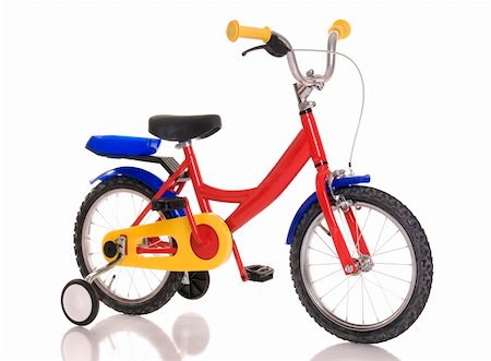 simsearch:400-04638236,k - Bicyclette d'enfants sur fond blanc Photographie de stock - Aubaine LD & Abonnement, Code: 400-04129493