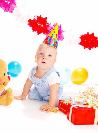 simsearch:400-04315139,k - Astonished baby boy at the birthday party Foto de stock - Super Valor sin royalties y Suscripción, Código: 400-04136802