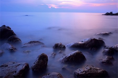 simsearch:400-05741371,k - long exposure of rocks at beach Stock Photo - Budget Royalty-Free & Subscription, Code: 400-04168154