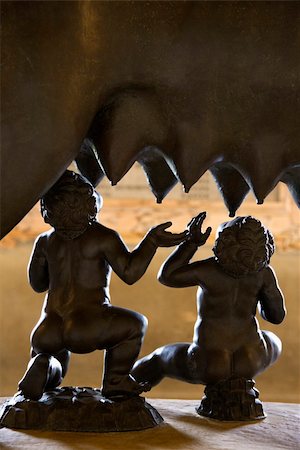 simsearch:400-05338054,k - Statue of the Capitoline Wolf showing Remus and Romulus as suckling infants. Vertical shot. Stock Photo - Budget Royalty-Free & Subscription, Code: 400-04168965