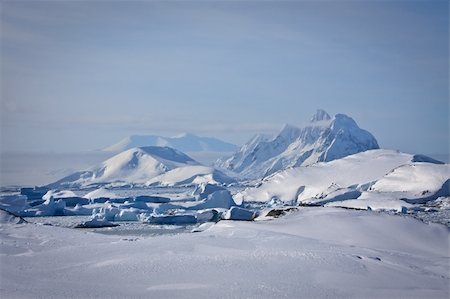 simsearch:400-05271801,k - Beautiful snow-capped mountains against the blue sky Stock Photo - Budget Royalty-Free & Subscription, Code: 400-04229372