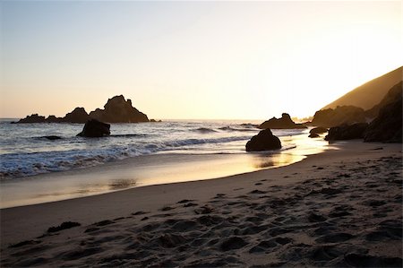 sur - Pfeiffer Beach in Big Sur is an incredibly scenic beach. Stock Photo - Budget Royalty-Free & Subscription, Code: 400-04222468