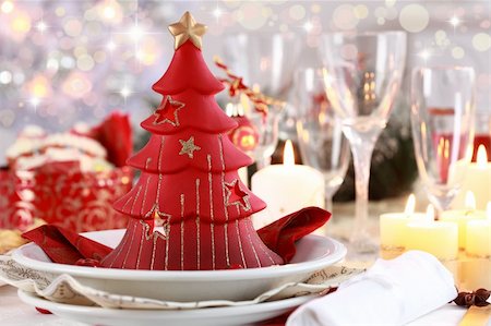 simsearch:400-05693119,k - Table setting for Christmas with fresh fruits Stock Photo - Budget Royalty-Free & Subscription, Code: 400-04236550