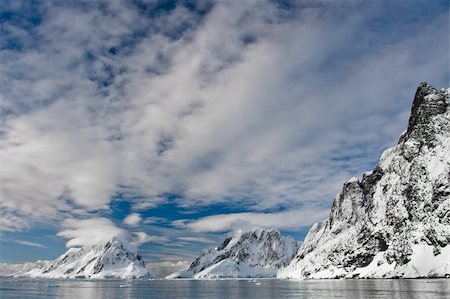 simsearch:400-05271801,k - Beautiful snow-capped mountains against the blue sky Stock Photo - Budget Royalty-Free & Subscription, Code: 400-04230739