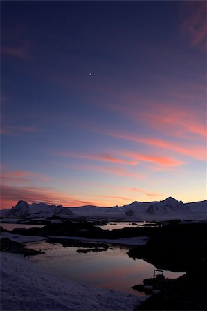 simsearch:400-04581013,k - Beautiful sunset in Antarctica, mountains in the background Stock Photo - Budget Royalty-Free & Subscription, Code: 400-04256275