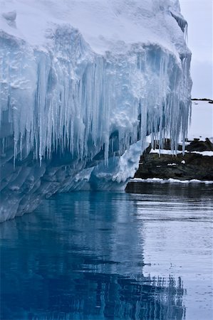 simsearch:400-05271801,k - Reflection of the Antarctic Glacier with icicles Stock Photo - Budget Royalty-Free & Subscription, Code: 400-04256277