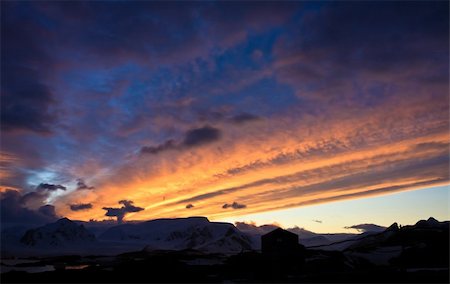 simsearch:400-04581013,k - Beautiful sunset in Antarctica, mountains in the backgroun Stock Photo - Budget Royalty-Free & Subscription, Code: 400-04256279