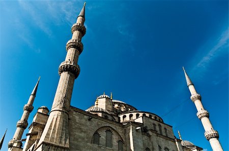 simsearch:841-03067143,k - The famous Blue Mosque of Istanbul, Turkey with great blue sky Stock Photo - Budget Royalty-Free & Subscription, Code: 400-04257851