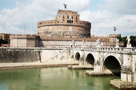 simsearch:400-05338054,k - Stone bridge and ancient Castel Sant?Angelo,Rome. Stock Photo - Budget Royalty-Free & Subscription, Code: 400-04258047