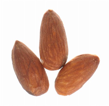 simsearch:400-04833195,k - Almonds isolated on white background Stock Photo - Budget Royalty-Free & Subscription, Code: 400-04267543