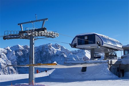simsearch:400-05731177,k - Ski lift in winter at Italian Dolomites Stock Photo - Budget Royalty-Free & Subscription, Code: 400-04289176