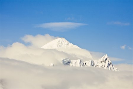 simsearch:400-04269017,k - mountain peak is covered with white snow on a sunny day in Antarctica Photographie de stock - Aubaine LD & Abonnement, Code: 400-04292321