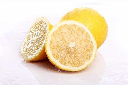 simsearch:400-06513460,k - Fresh and wet lemon Stock Photo - Budget Royalty-Free & Subscription, Code: 400-04292946