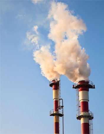 simsearch:400-07171274,k - Air Pollution - Smoke from Chemical Plant polluting the air Stock Photo - Budget Royalty-Free & Subscription, Code: 400-04305783