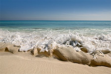 simsearch:400-04062726,k - Caribbean beach shore with rocky unusual  coastline Foto de stock - Super Valor sin royalties y Suscripción, Código: 400-04309337