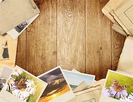 simsearch:400-05892111,k - Frame with old paper and photos. Objects over wooden planks Stock Photo - Budget Royalty-Free & Subscription, Code: 400-04312348