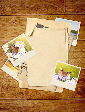 simsearch:400-05892111,k - Memories. Sheet old paper and photos Stock Photo - Budget Royalty-Free & Subscription, Code: 400-04312354