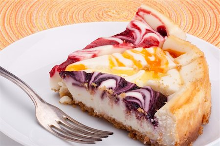 simsearch:400-05173009,k - Cheesecake stuffed with lemon, peach, wild berry and strowberry. Stock Photo - Budget Royalty-Free & Subscription, Code: 400-04313334