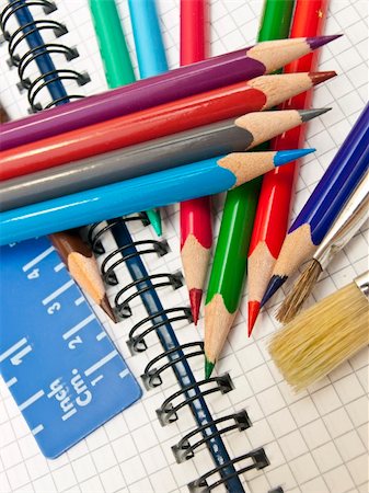 simsearch:400-04046903,k - colored pencils Stock Photo - Budget Royalty-Free & Subscription, Code: 400-04321473