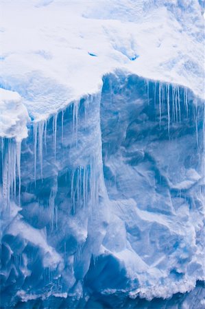 simsearch:400-05271801,k - Antarctic Glacier with icicles Stock Photo - Budget Royalty-Free & Subscription, Code: 400-04321500