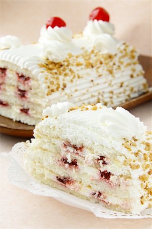 simsearch:400-05173009,k - Pretty tasty piece of cake on a beautiful plate Stock Photo - Budget Royalty-Free & Subscription, Code: 400-04332798