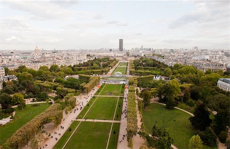 Paris cityscape - view from the Eiffel tower Stock Photo - Budget Royalty-Free & Subscription, Code: 400-04348736