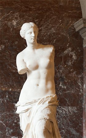 Statue of Aphrodite in Louvre Museum - Paris, France Photographie de stock - Aubaine LD & Abonnement, Code: 400-04348768