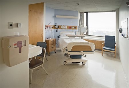 Clean Empty Hospital Room Ready for One Patient Stock Photo - Budget Royalty-Free & Subscription, Code: 400-04354741